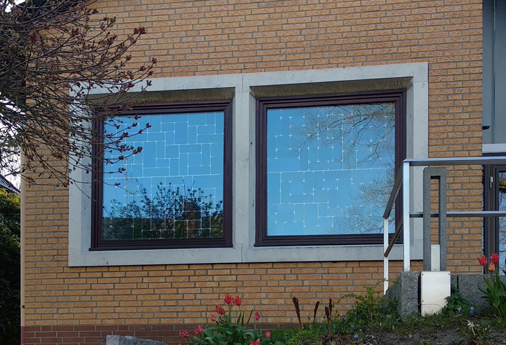 Fenster an der Neuapostolischen Kirche
